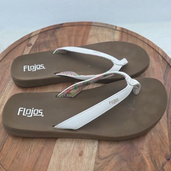 Flojo's Thong Memory Foam WHITE/FLORAL Size 10 Women's Flip Flop Sandals - Picture 1 of 8